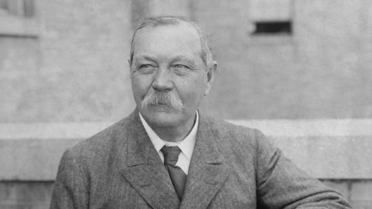 Frases Arthur Conan Doyle
