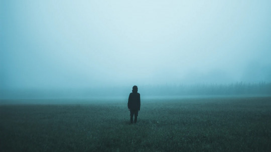 Vencer los pensamientos negativos mediante el enfoque cognitivo-conductual