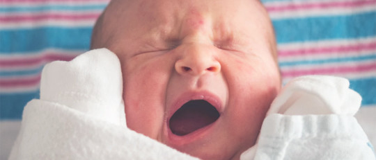 Los 12 reflejos primitivos de los bebés