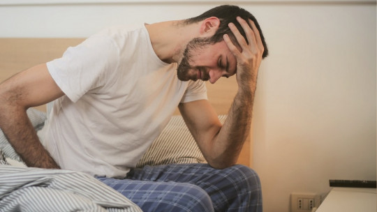 ¿Cómo se abordan los problemas de erección en terapia sexual?