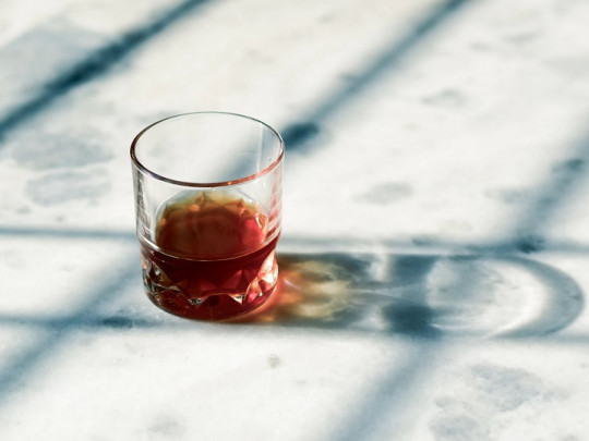 Cómo detectar la adicción al alcohol y actuar ante esta