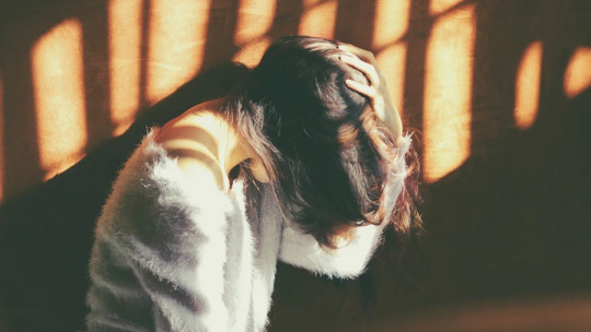 Cómo un psicólogo puede ayudar a enfrentar enfermedades psicosomáticas